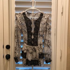 Bebe long sleeve blouse